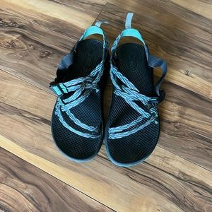 Sz 6 Chaco sandals (will also fit a 7, just depends how you wear your sandals)